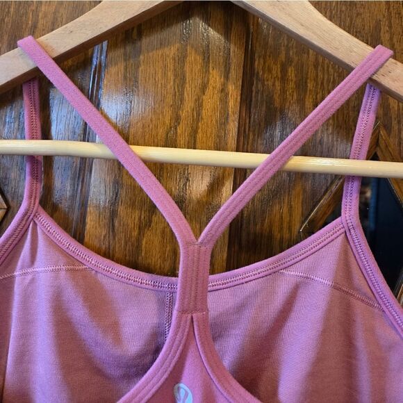 Lululemon Cross Back with Shelf Bra Workout XSMALL - Picture 8 of 11